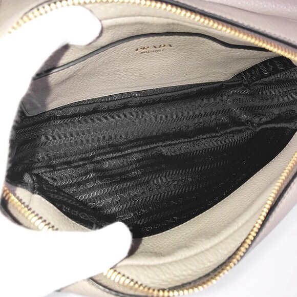 PRADA Vitello phoenix Shoulder bag - Picture 13 of 16
